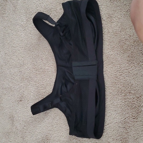 Glamorous Sport 46D elite performance bra - Picture 2 of 4